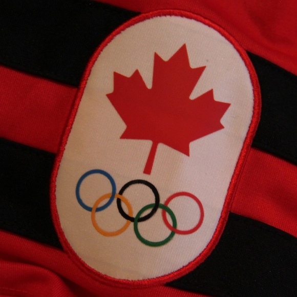 Team Canada Nike International Hockey IIHF 2022 Olympics Men's Jersey Red - Picture 3 of 4